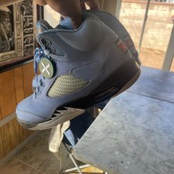 Jordan 5 Retro Unc University  Blue  size 10.5