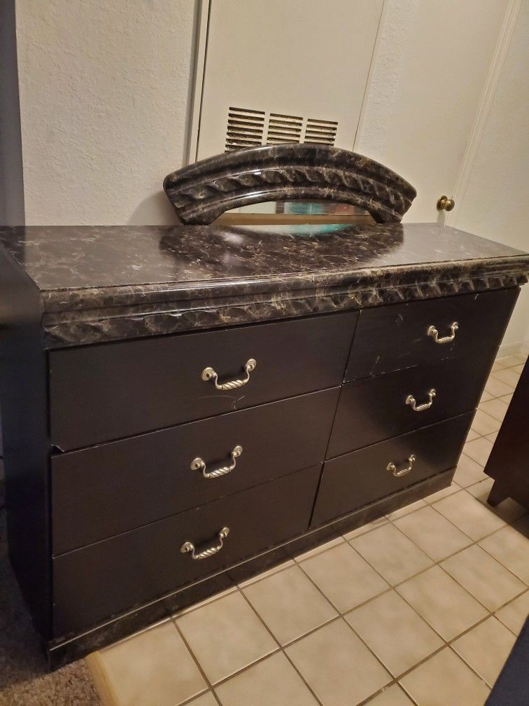 Dresser for Sale in Orlando, FL OfferUp