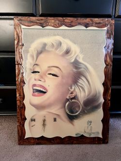Rare Vintage Marilyn Monroe Wood Lacquered Clock Wall Decor Photo Picture Painting