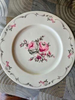 Rose Patern  plate/ Platos