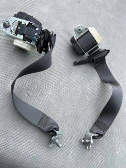 CHEVY CAMARO REAR SEAT BELTS COUPE BLACK
