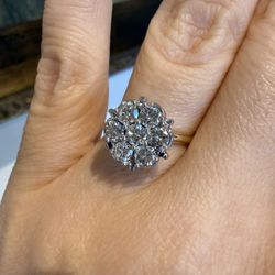 14K Yellow Gold Natural Diamonds Gorgeous Vintage Ring 