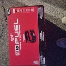 Milwaukee Packout Vacuum