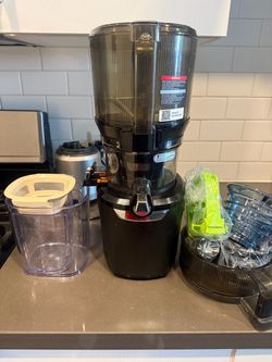 Kuving  cold pressed juicer