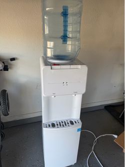 Water dispenser