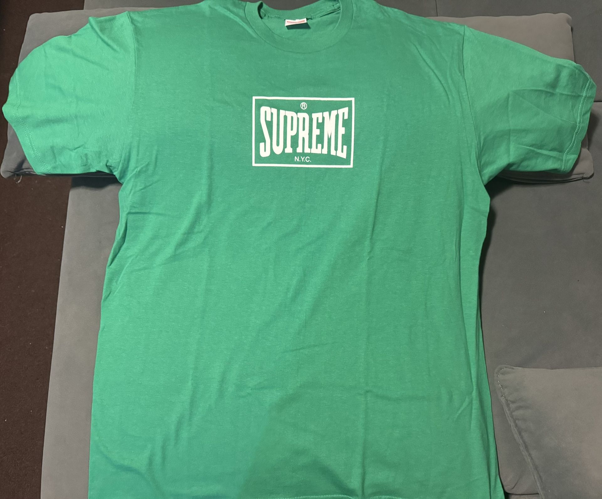 Supreme Warm Up T-shirt Size Large