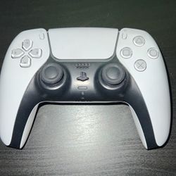 WHITE PS5 CONTROLLER 