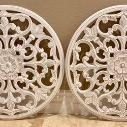 2 New Shabby Chic Vintage Medallion Wall Decor