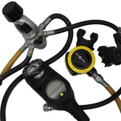 Aqualung Titan Regulator Compass Diving
