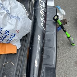 easton mako baseball bat size 30 -8 usssa