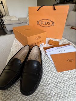 Tod’s leather loafer size 37