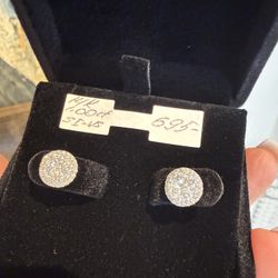 14K White Gold 1.00ct Natural Diamonds Stud Earrings