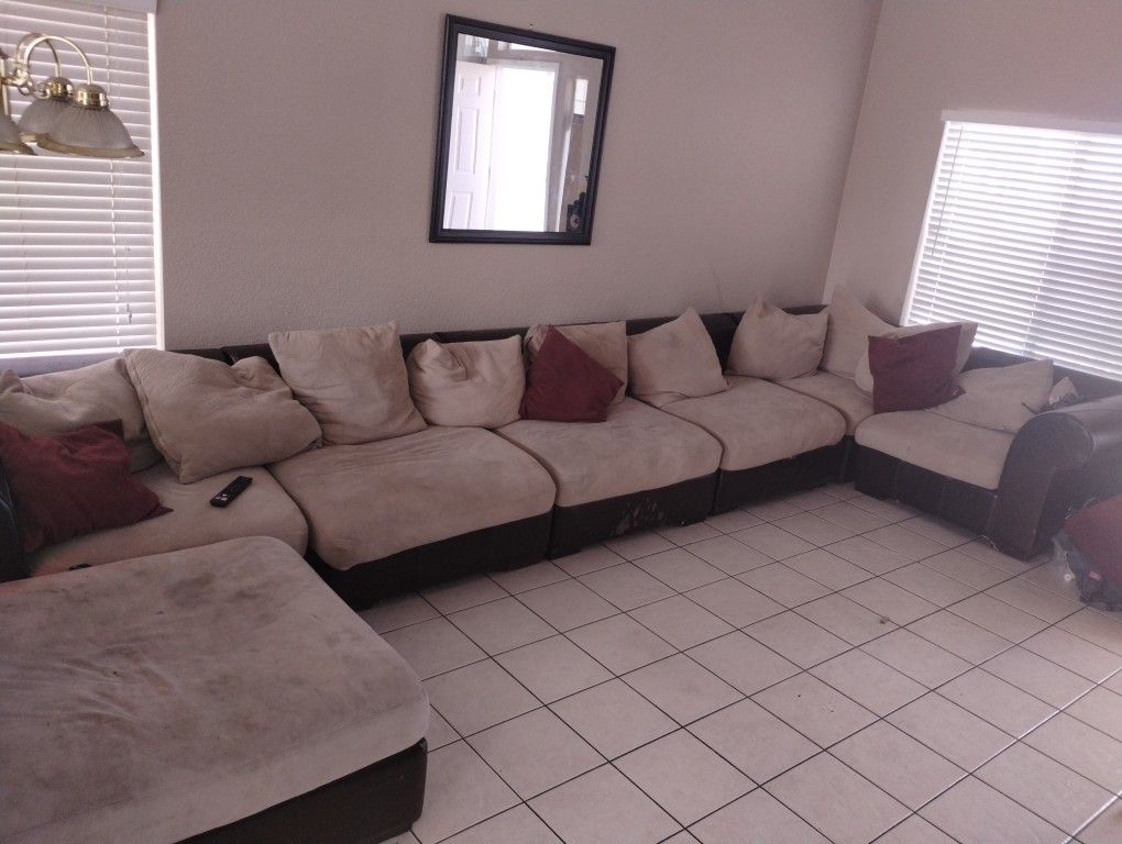 Seven Piece Sofa Set Make Me An Offer Come Get It