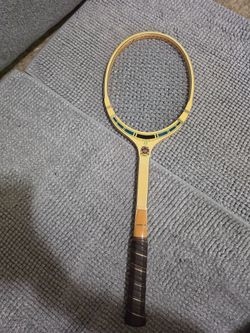 Davis Classic II Strung Tennis Racquet w/ Classic Clasiden Laminated Cover