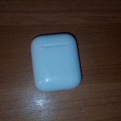Apple Airpods Charging Case Only (2nd Gen)