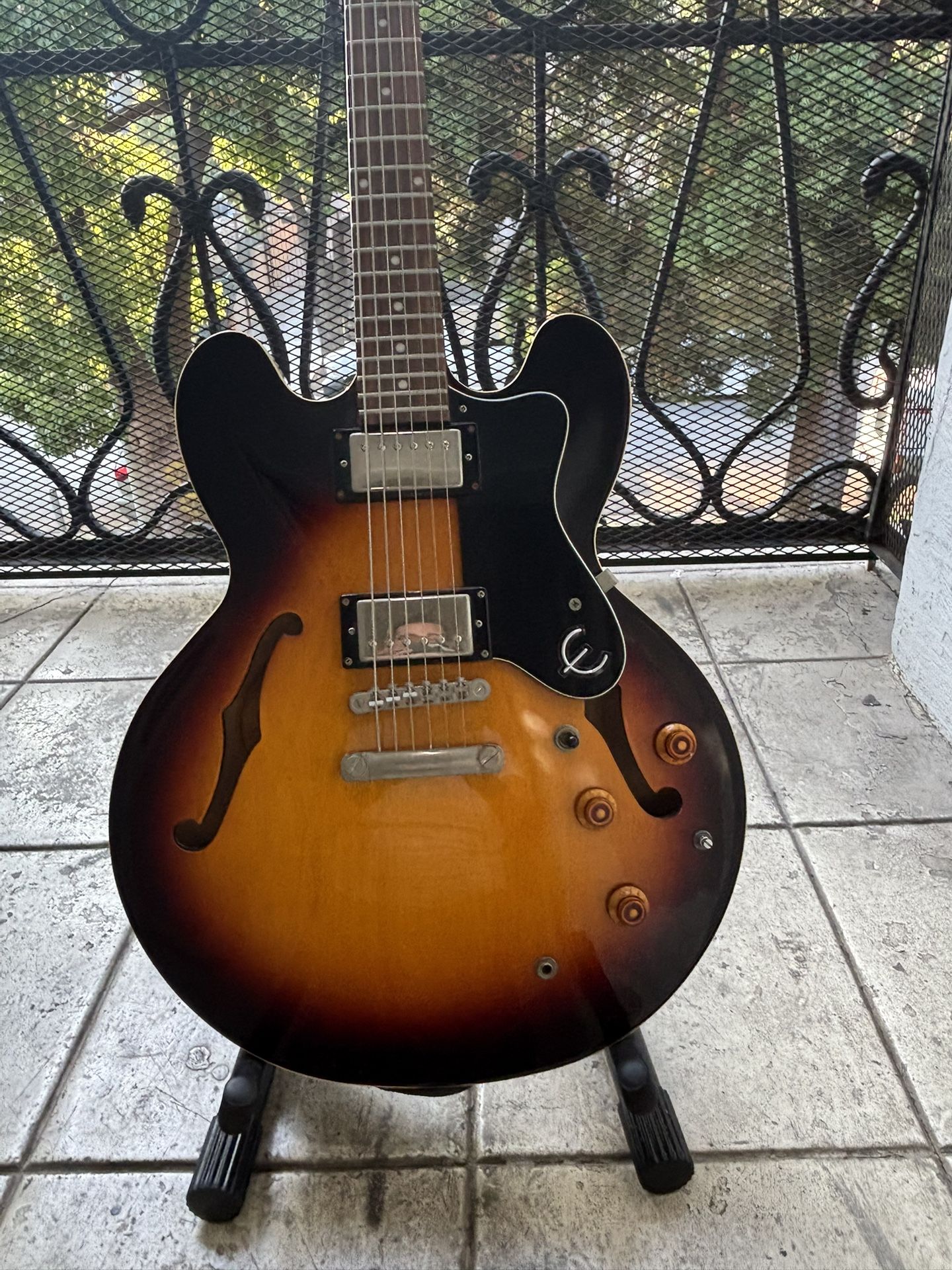 Epiphone  Dot VS Electric Guitar 