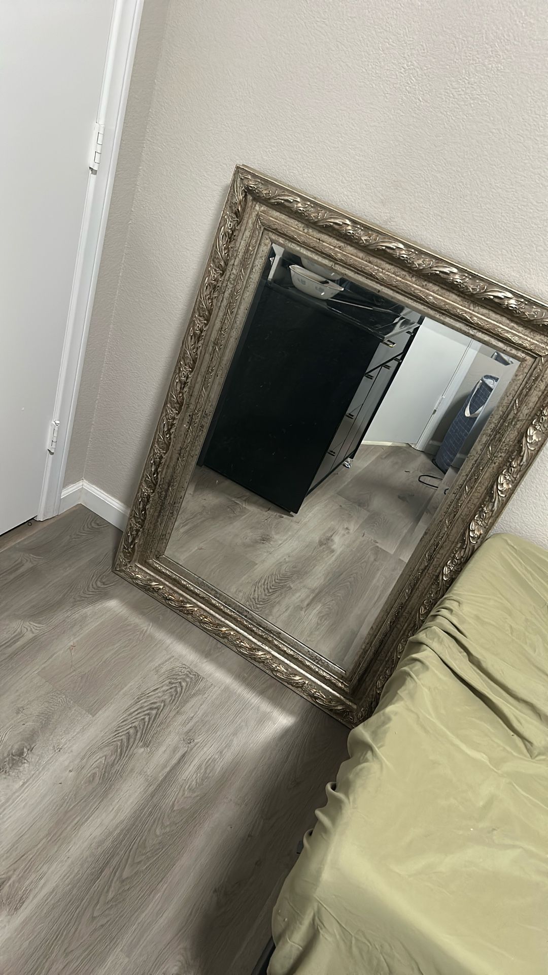 Mirror Dresser 
