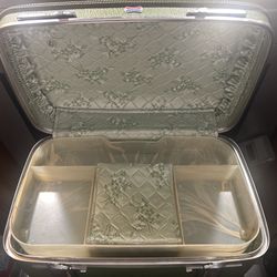 VIntage American Tourister  