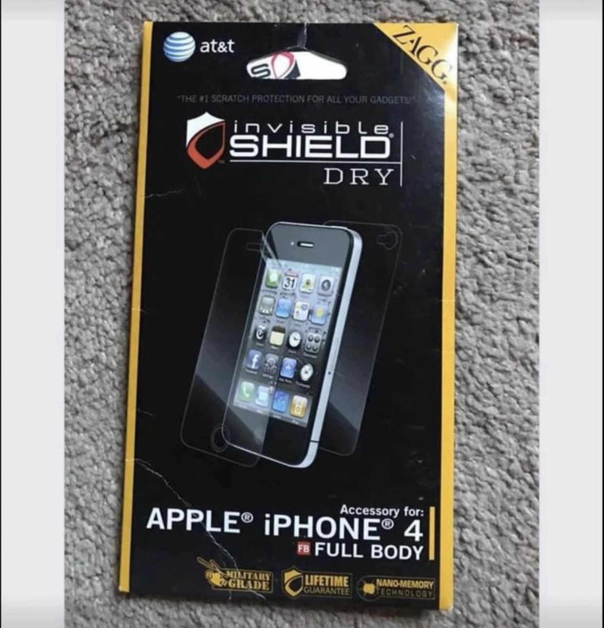 NWT Apple iPhone 4 Invisible Shield Dry 