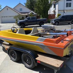 1972 Challenger Jet Boat 