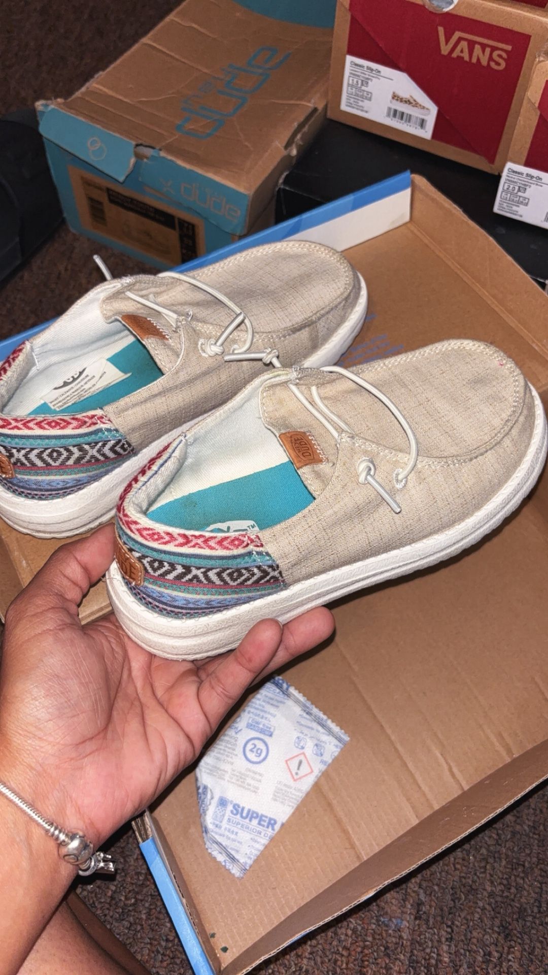 hey Dudes. size 1 kids