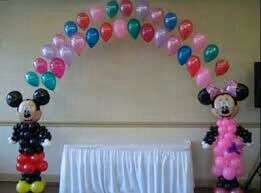 Minnie & mickey mouse balloon arch