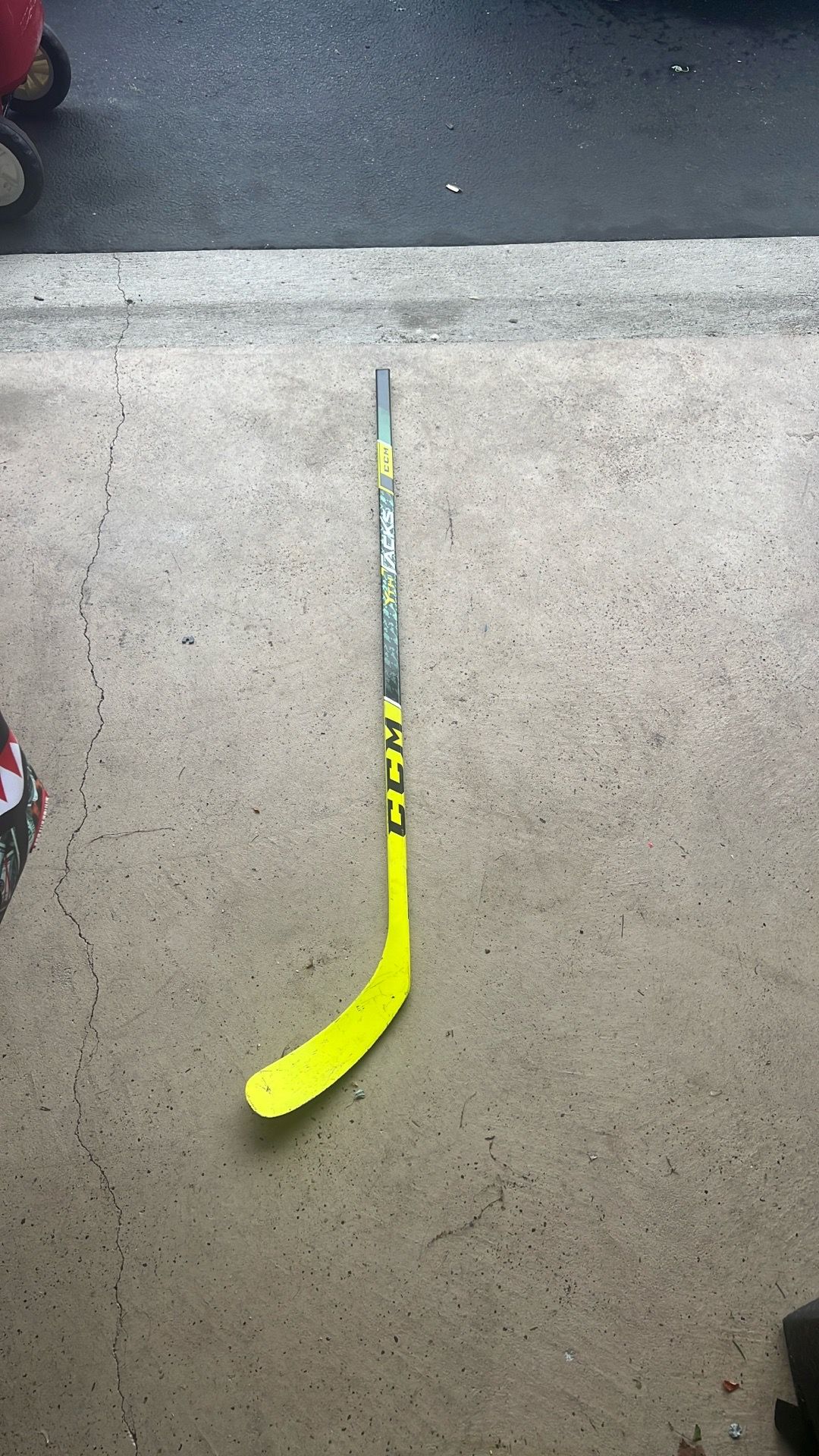 CCM YTH TACKS YOUTH HOCKEY STICK