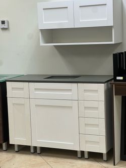 48” white shaker vanity!