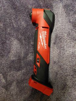 New open box $140 Milwaukee m18  fuel oscillating multi tool cash pick up beaumont ca serious buyers check distance before buying  $140 tool only