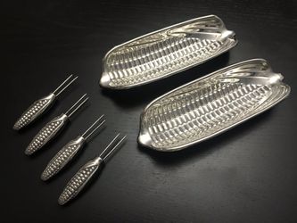 Set of 2 corn on the cob serving plates