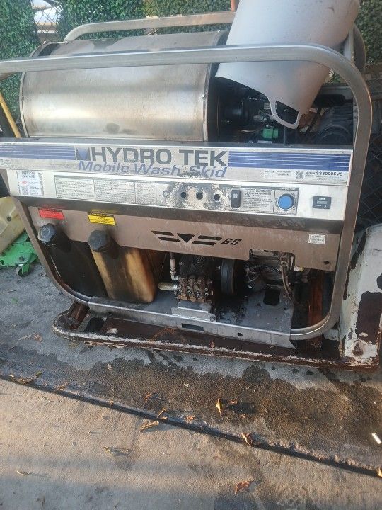Mobile wash Skid