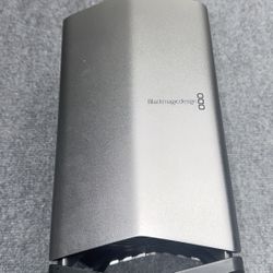 Blackmagic eGPU AMD Radeon RX 580 8GB Thunderbolt 3 External GPU HDMI USB 3.0 Mac 