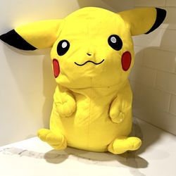 2015 Pokémon Pikachu Plush 18” Large Toy Factory Stuffed Animal Nintendo
