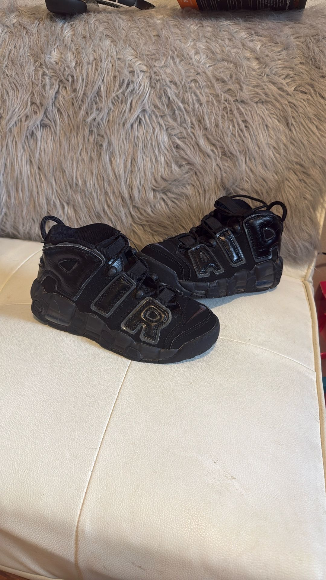 Nike Air More Uptempo Boys Size 4