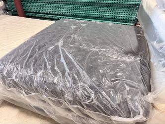 King mattress Beautyrest Black series three medium pillow top