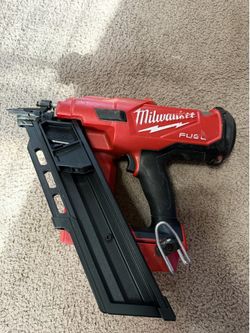 Milwaukee M18 FUEL 3-1/2 in. 18-Volt Lithium-Ion Brushless Framing Nailer