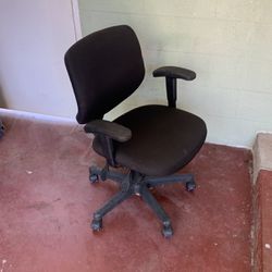 Office Chair Adjustable Black. 