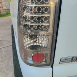 Smoked LED Tail lights For 00-06 GMC/Chevy 1500/2500
