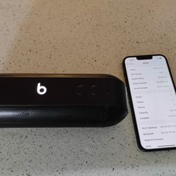 iPhone 13 128gb With The Beat Pill By Apple 