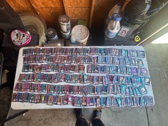 Massive Yu-Gi-Oh foil/holo card lot