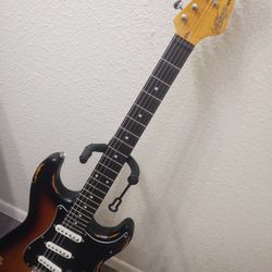 Vintage Icon V-6mr Guitar Nice 