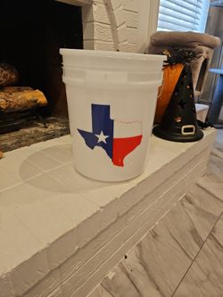 5 Gallon  Bucket 
