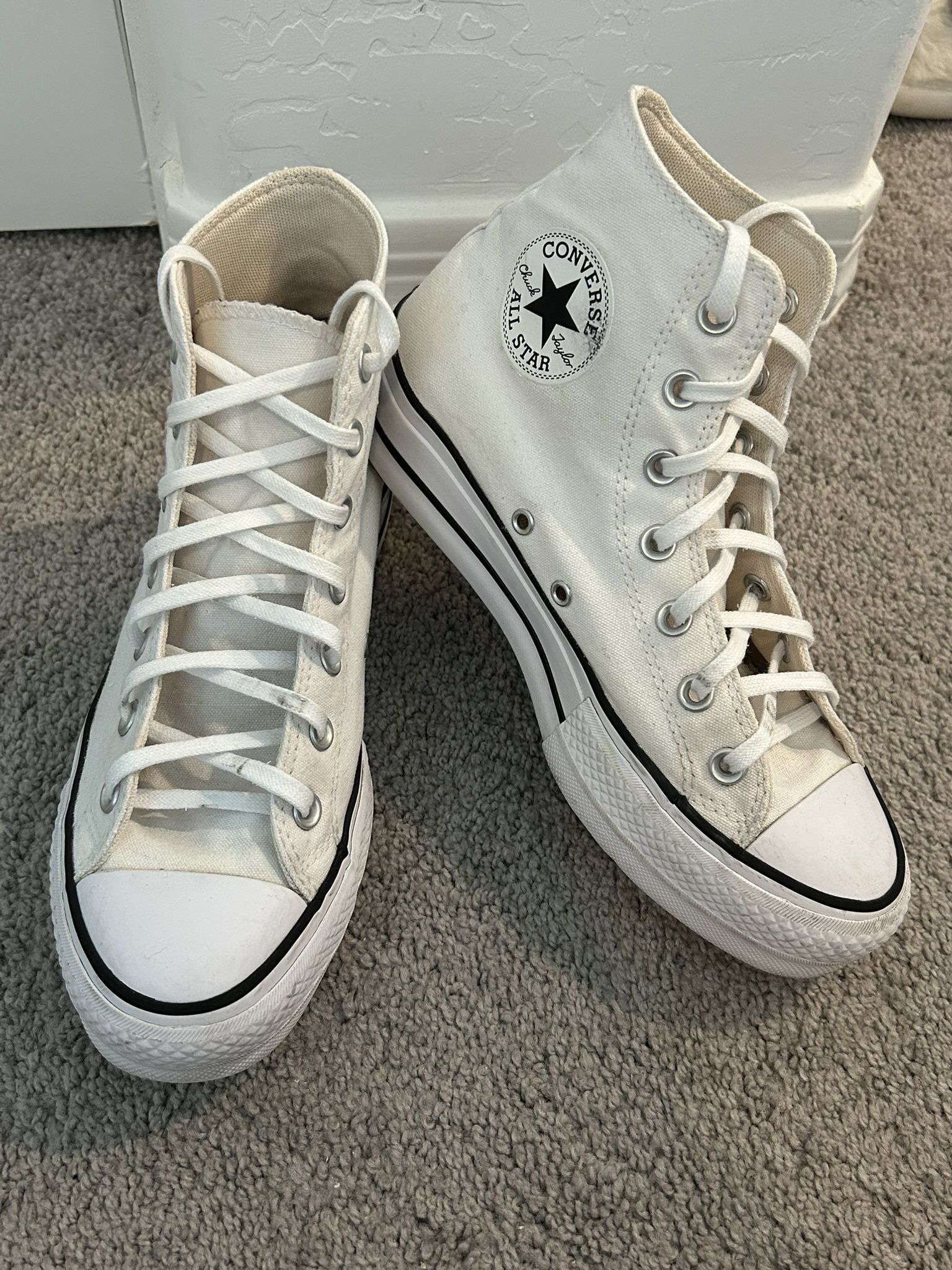 Women’s White Platform Converse