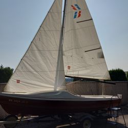 1979  Bayliner 18 ft. Sailboat