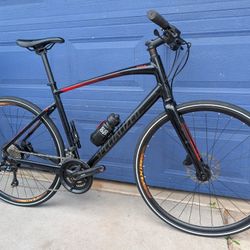 Specialized Sirrus 3.0 --- Size Large ---