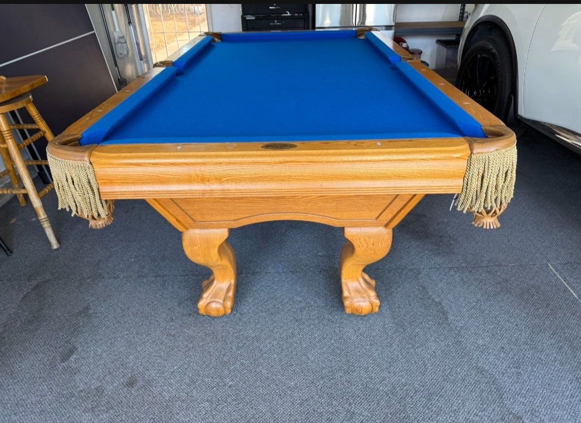 Pool Table 7ft ( Free Delivery & Set Up & New Color Felt Of Your Choice ) 