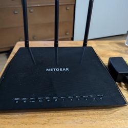 Netgear Nighthawk AC1750 WIFI Router