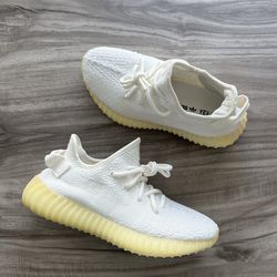 Size 5 Men’s/ 6.5 Women’s Adidas Yeezy Boost 350 V2 Low Cream White