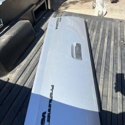 2007. Toyota Tacoma.  Tail Gate.   Parts
