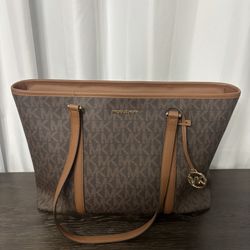 Michael Kors Tote